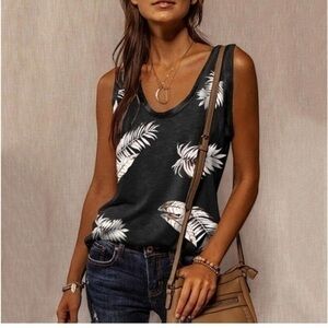 Floral palm/fern tropical tank top